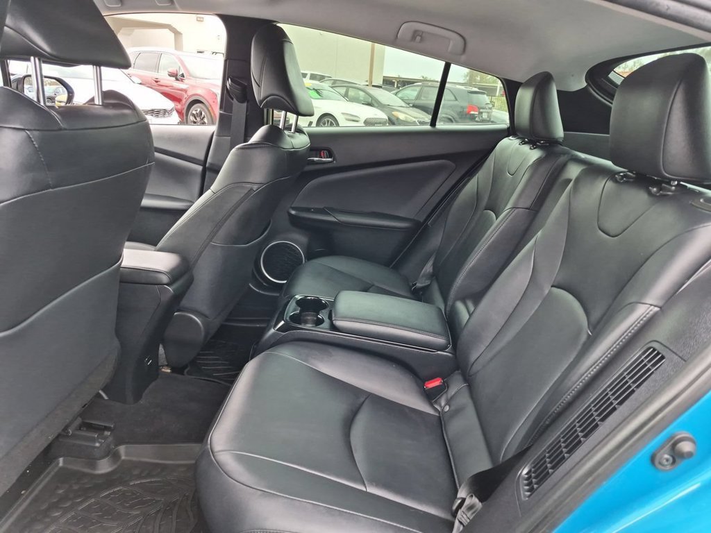 Used 2017 Toyota Prius Prime Advanced w/ Carpet Mat Package FWD image 24