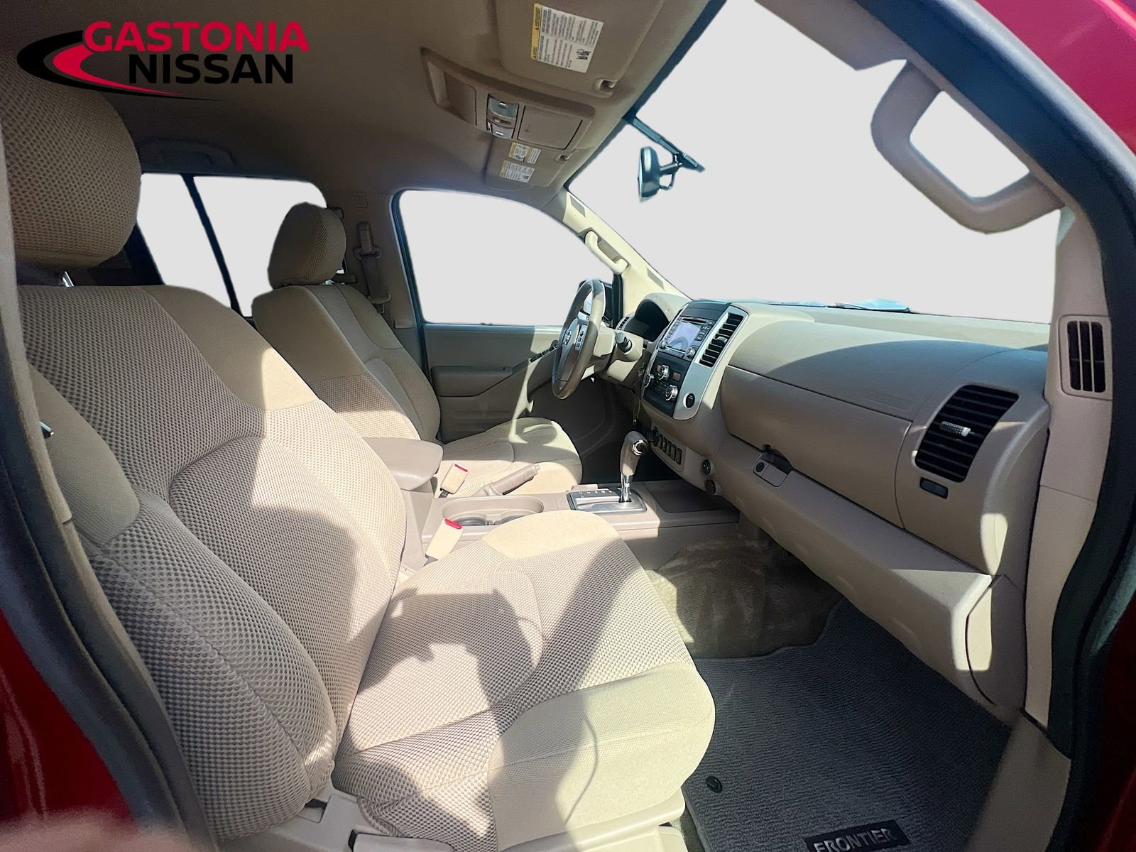 Used 2017 Nissan Frontier SV w/ SV Value Truck Package AWD/4WD image 36