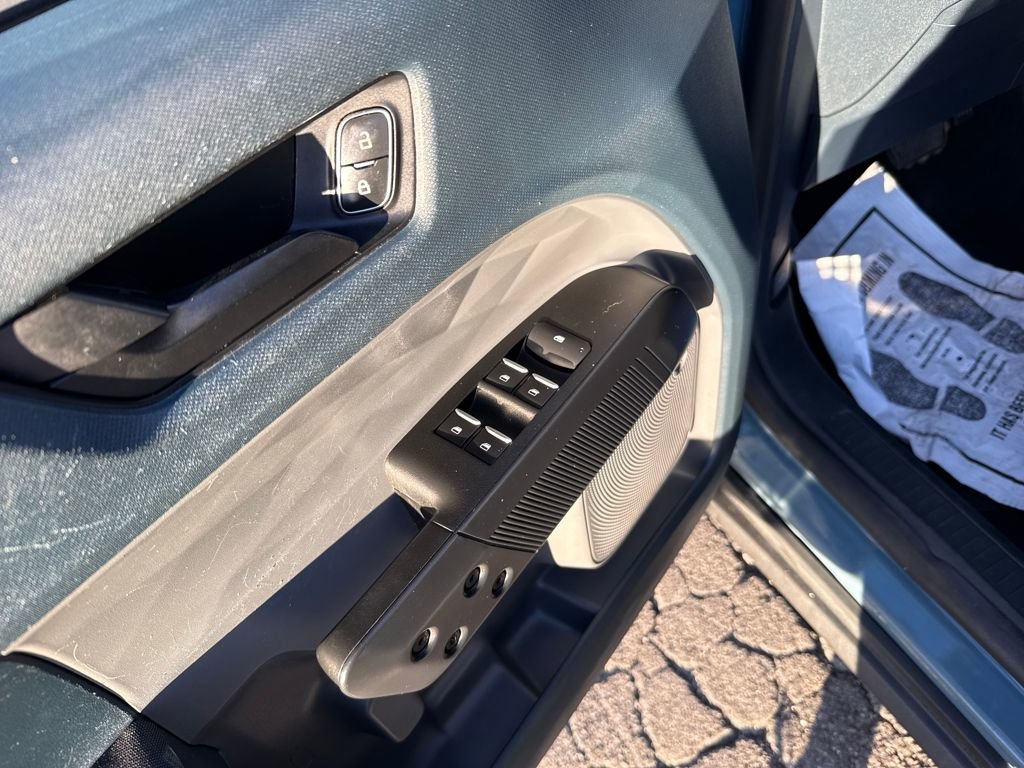 Used 2022 Ford Maverick XL image 23