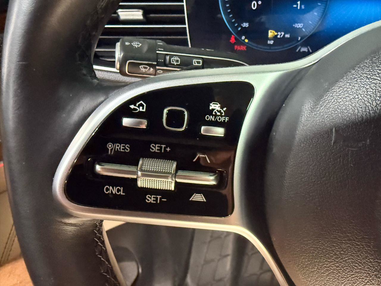 Used 2022 Mercedes-Benz GLE 350 4MATIC image 16