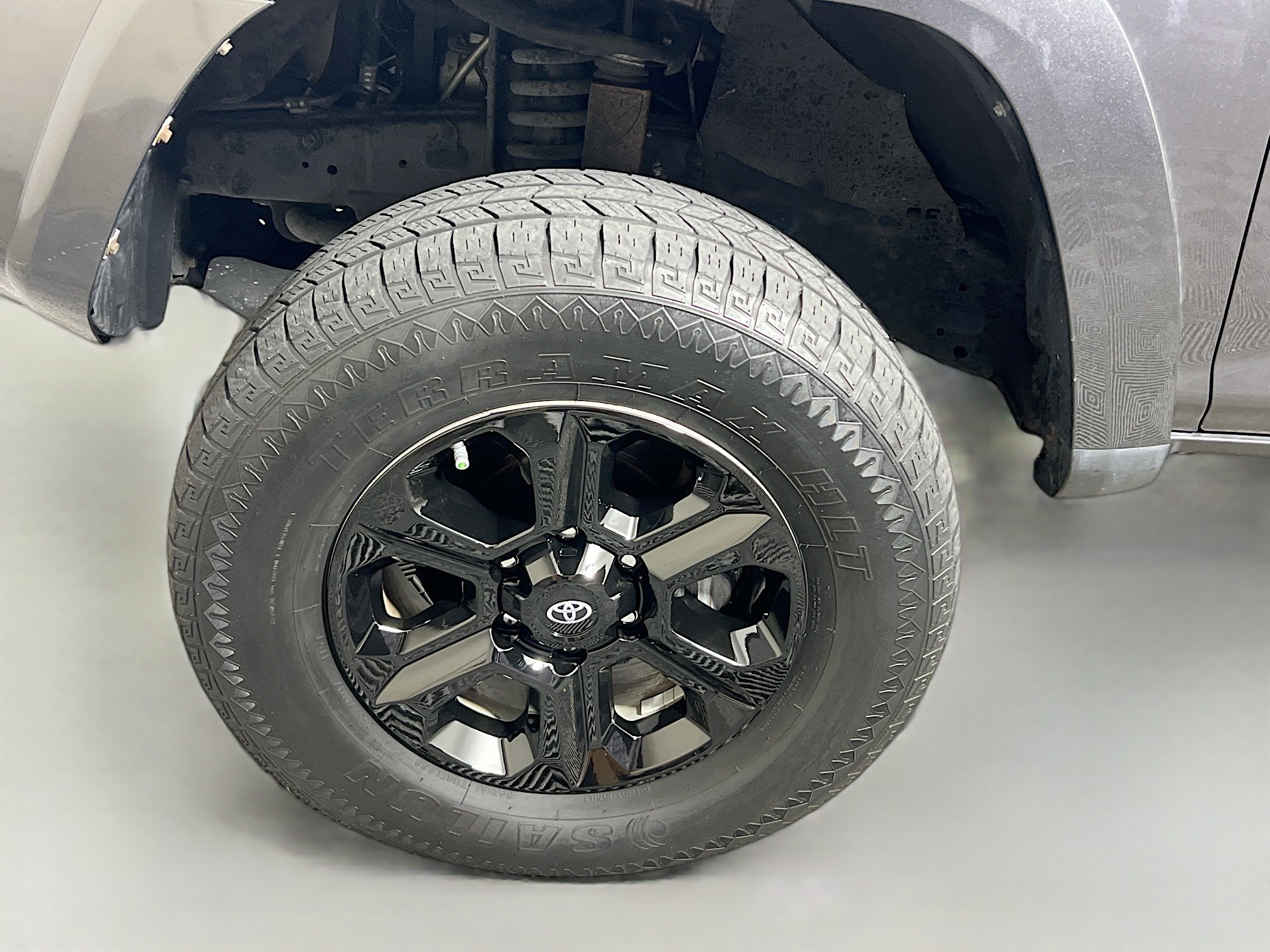 Used 2019 Toyota 4Runner SR5 RWD image 12