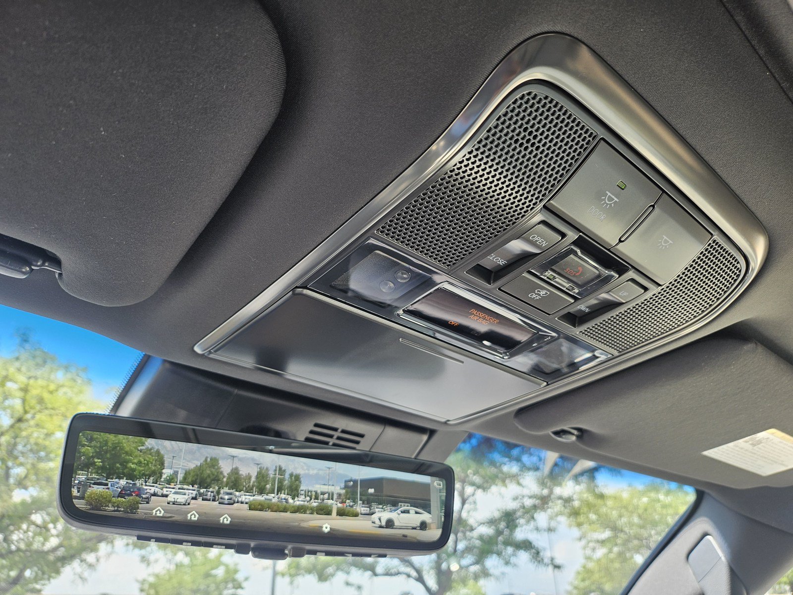 New 2026 Lexus LX 600 4WD w/ Luxury Package image 12