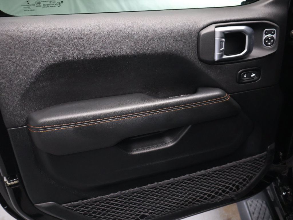 Used 2020 Jeep Gladiator Mojave AWD/4WD image 15