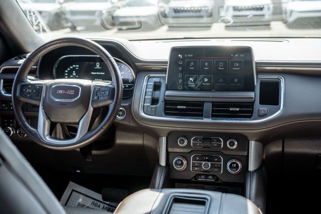 Used 2023 GMC Yukon SLE image 16