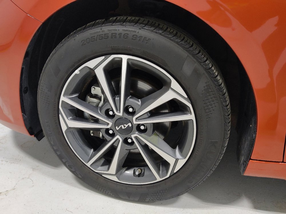 Used 2023 Kia Forte LXS image 31