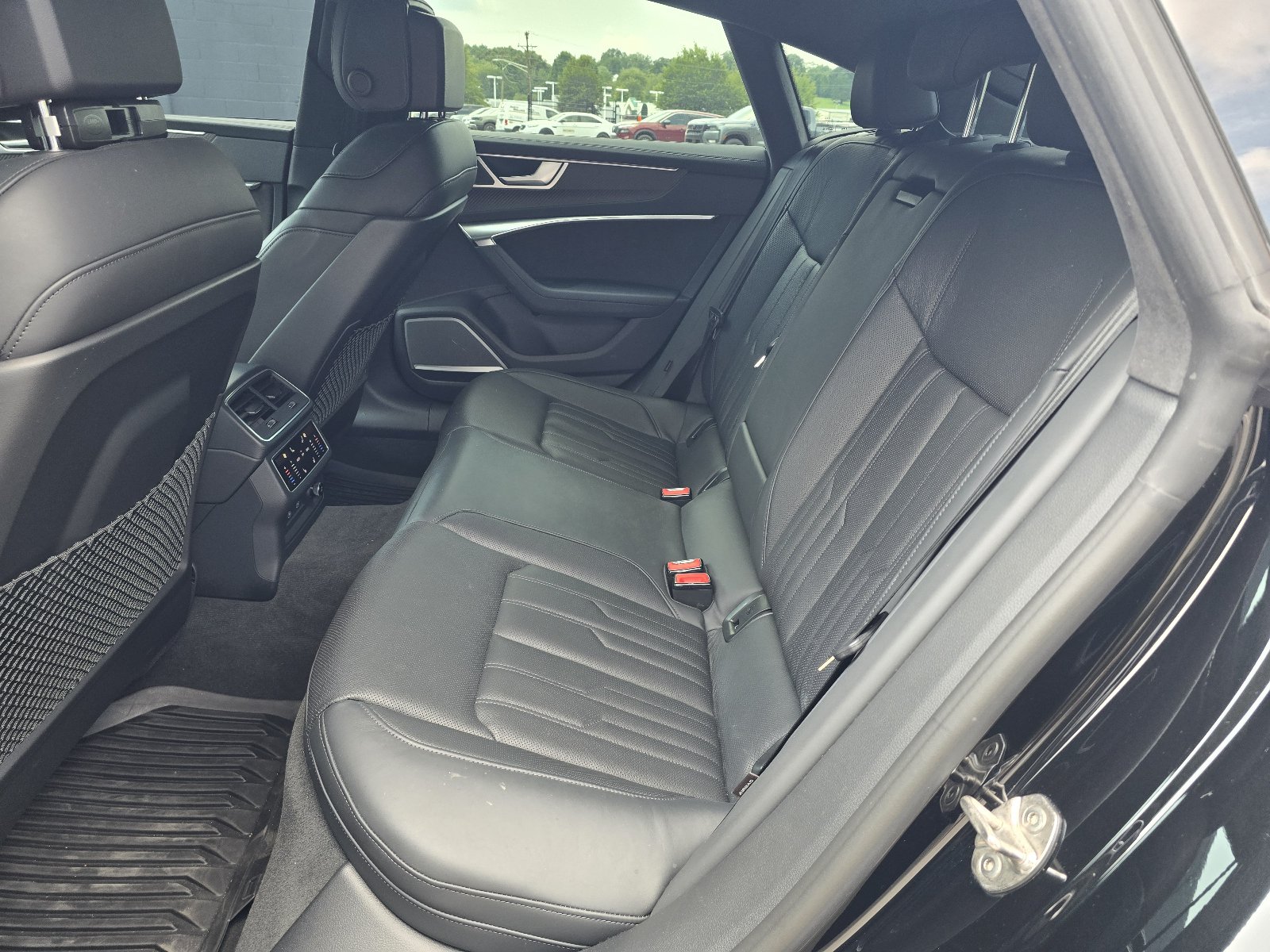 Used 2023 Audi RS 7 Sportback AWD/4WD image 11