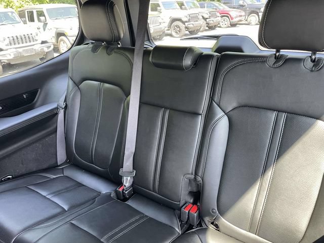 Certified 2025 Jeep Grand Wagoneer 4WD image 12