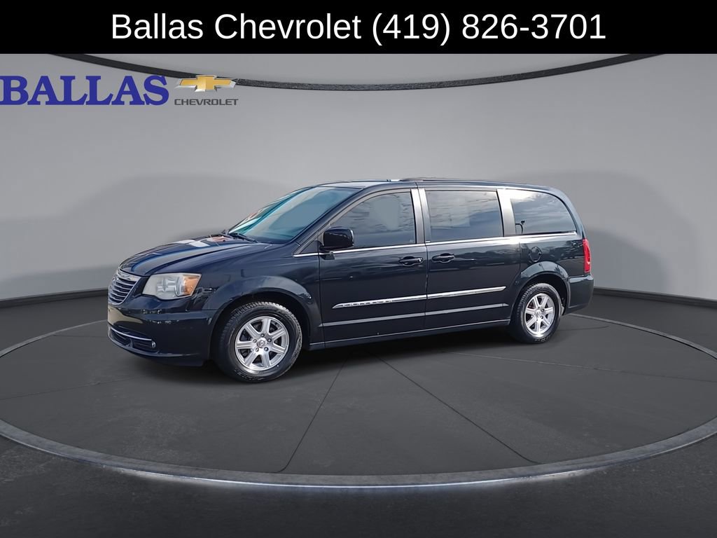 Used 2012 Chrysler Town & Country Touring image 4