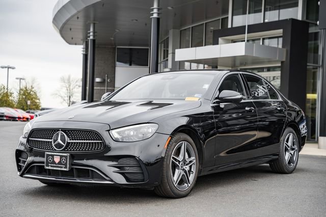 Used 2023 Mercedes-Benz E 350 4MATIC Sedan image 3