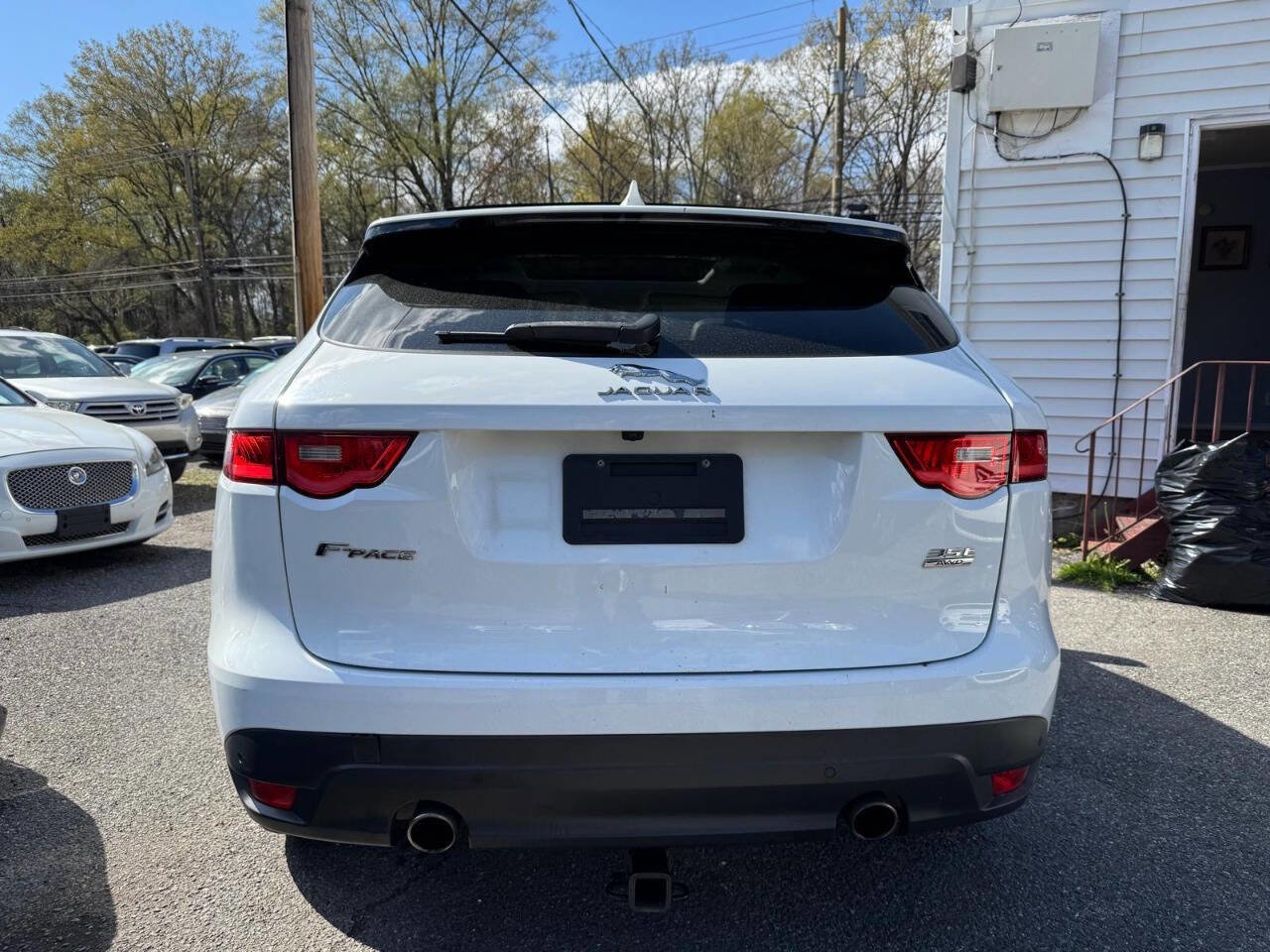 Used 2017 Jaguar F-PACE R-Sport image 13