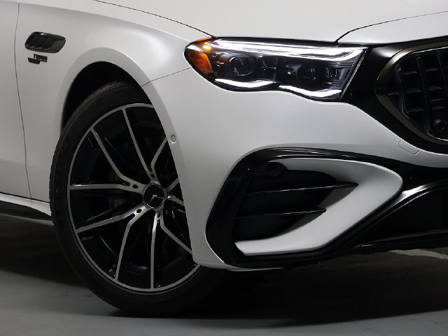 New 2027 Mercedes-Benz E 53 AMG e 4MATIC Sedan image 3