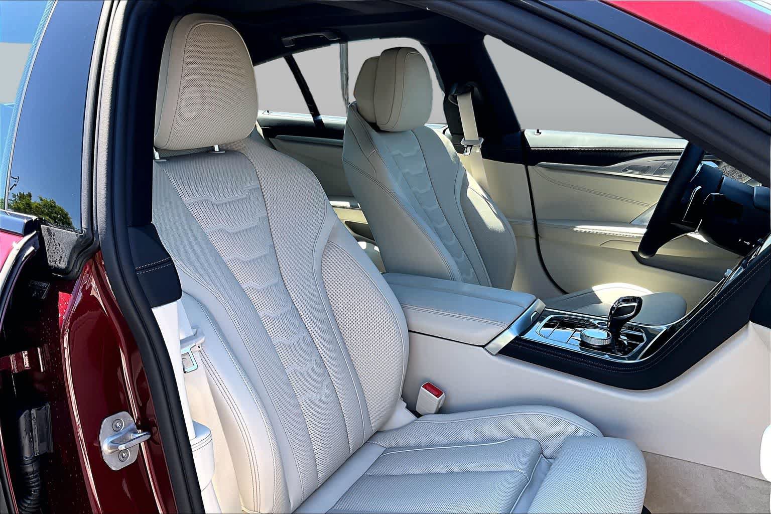 Used 2026 BMW 840i RWD image 8
