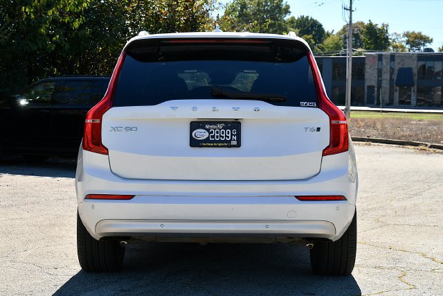 Used 2022 Volvo XC90 T6 Momentum w/ Climate Package AWD/4WD image 6