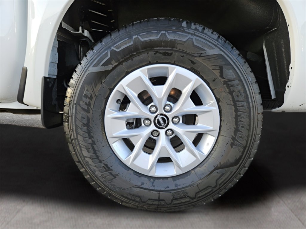 Used 2025 Nissan Frontier S image 12