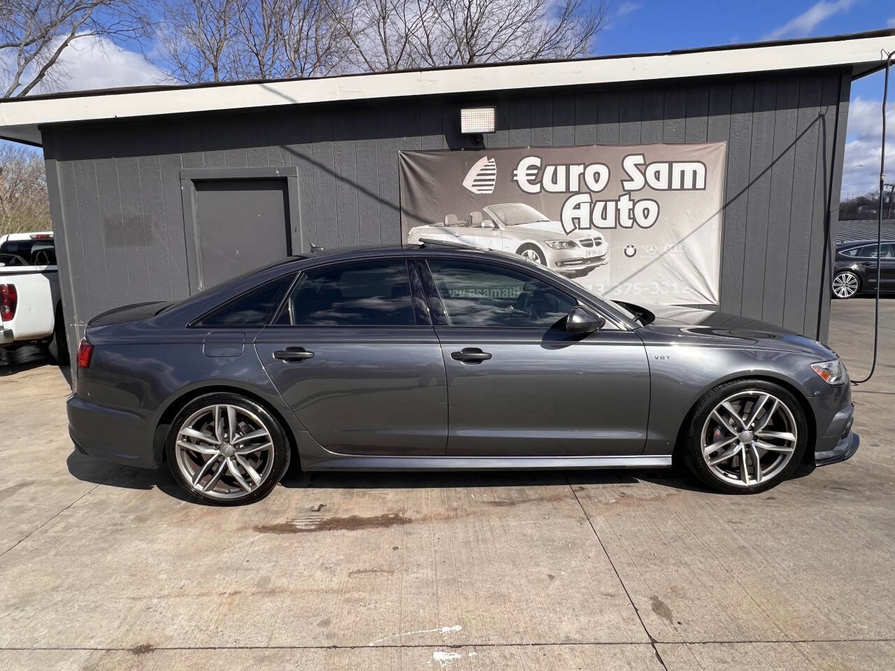 Used 2016 Audi S6 Prestige w/ Prestige Package image 11