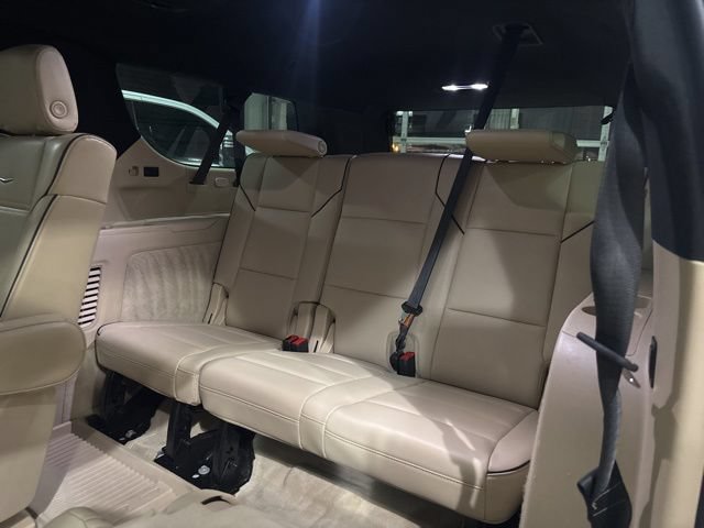 Certified 2023 Cadillac Escalade ESV Premium Luxury w/ Performance Package AWD/4WD image 37