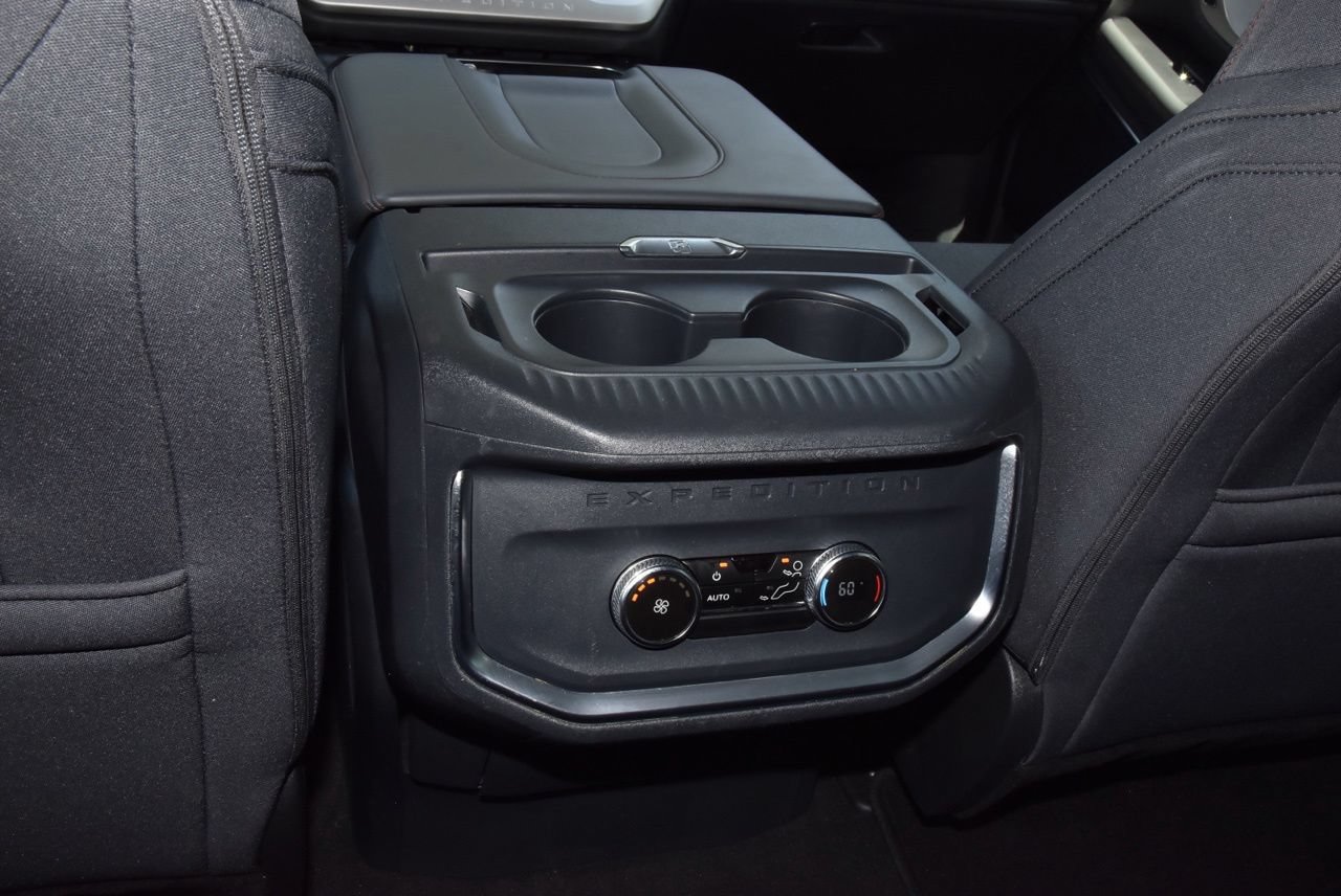 Used 2025 Ford Expedition Max Active RWD image 19
