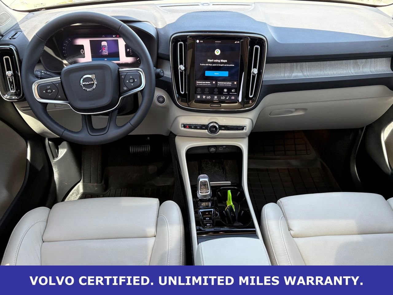 Certified 2024 Volvo XC40 B5 Ultimate w/ Protection Package Premier image 12