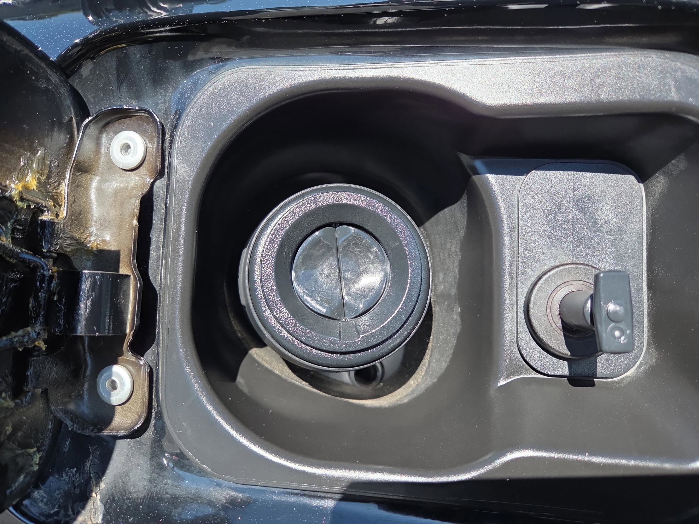 Used 2025 Honda CR-V Sport image 32