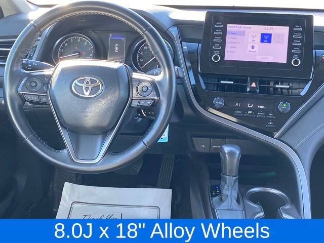 Used 2023 Toyota Camry SE image 6