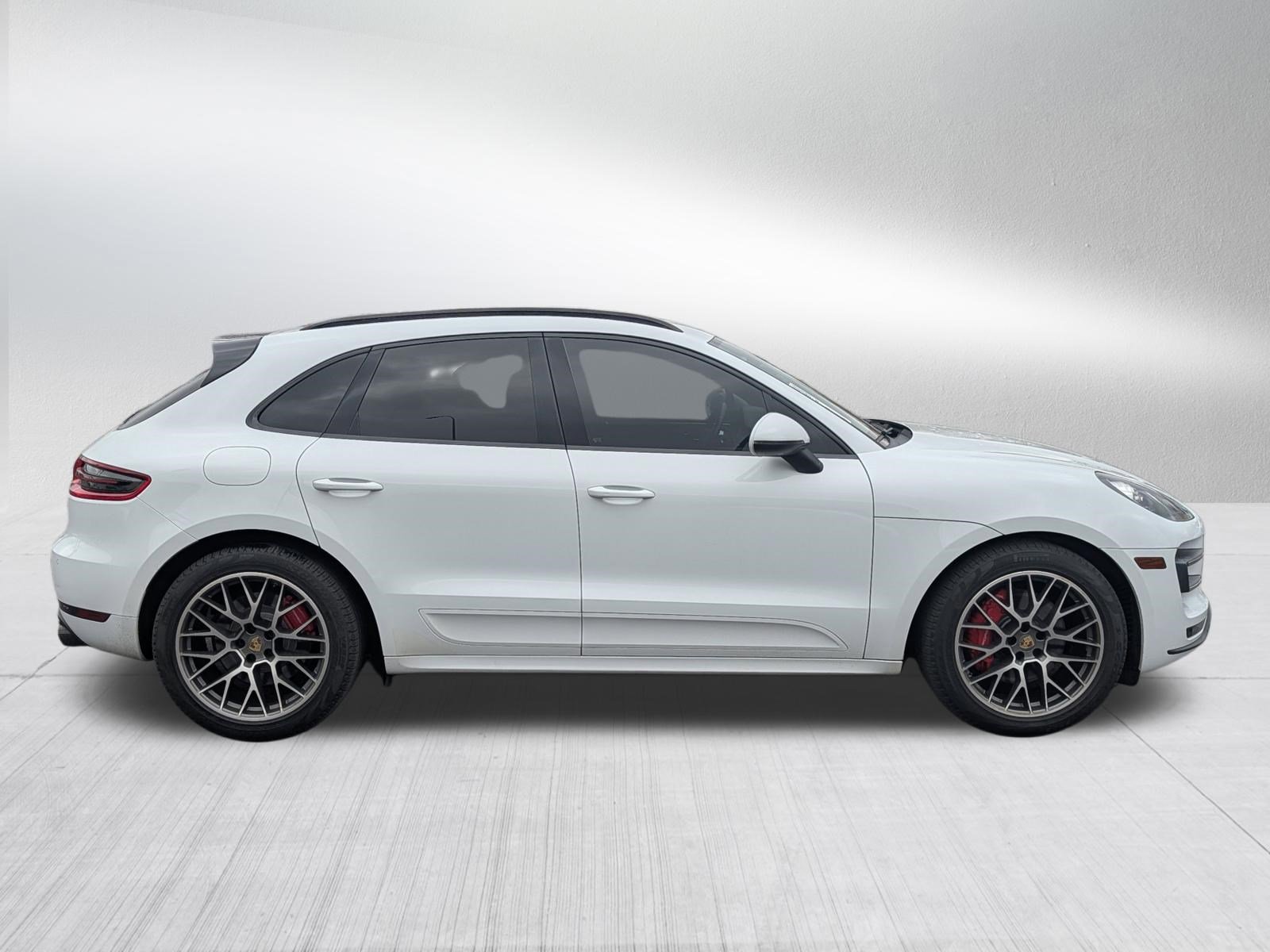 Used 2018 Porsche Macan Turbo w/ Premium Package Plus image 8