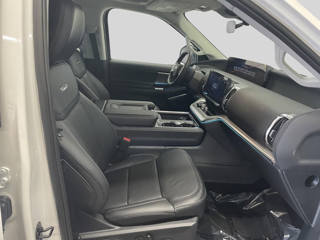 New 2026 Ford Expedition Max Platinum w/ Driver's Package image 9