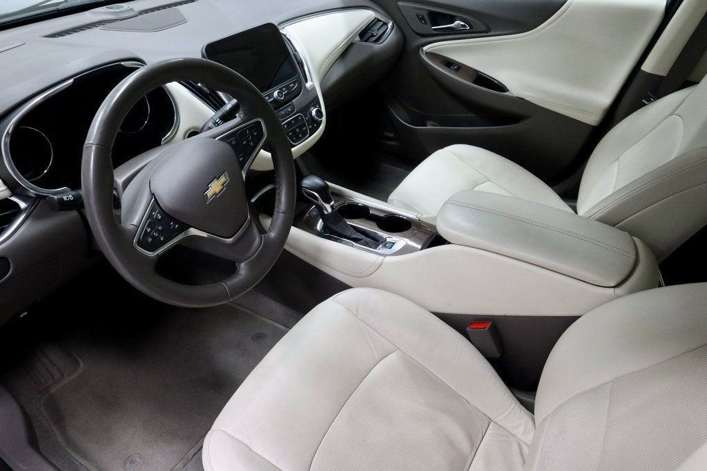 Used 2024 Chevrolet Malibu LT image 23