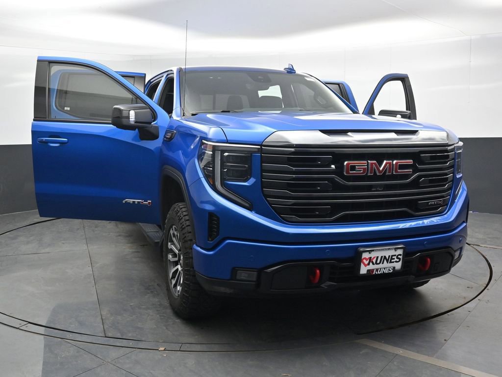Used 2023 GMC Sierra 1500 AT4 w/ AT4 Premium Package AWD/4WD image 45