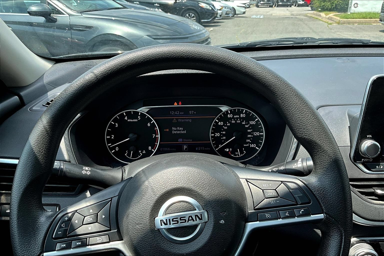 Used 2021 Nissan Altima 2.5 SV FWD image 14