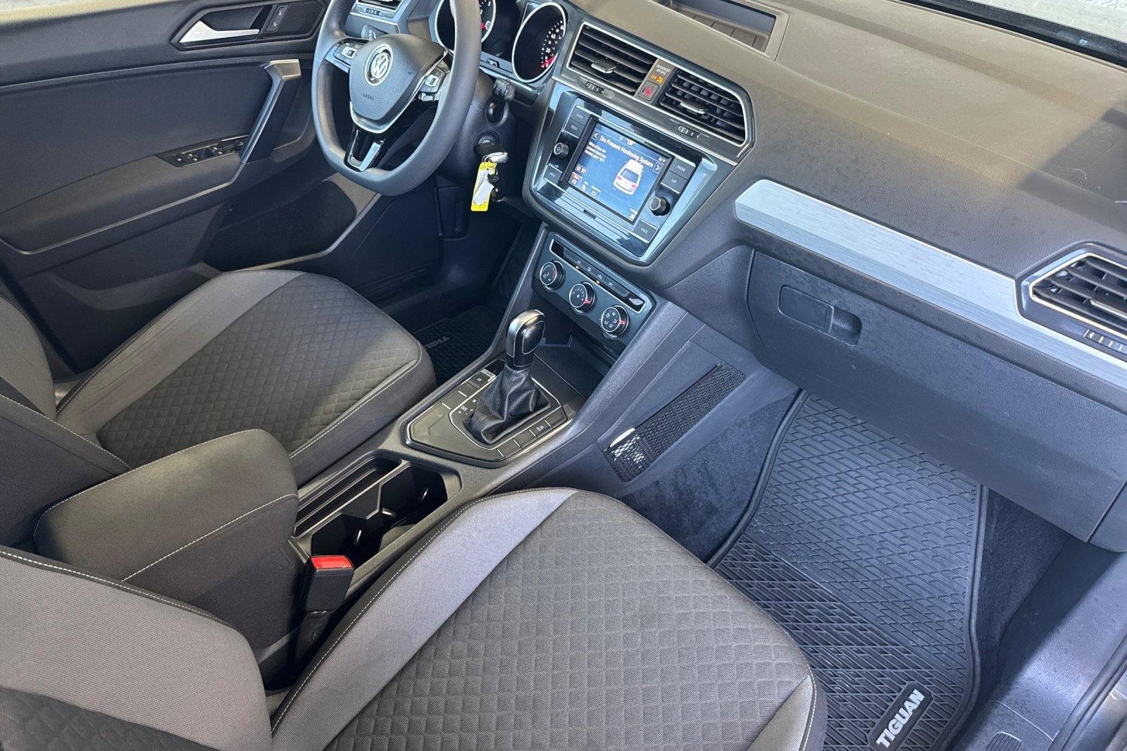 Used 2021 Volkswagen Tiguan S image 16