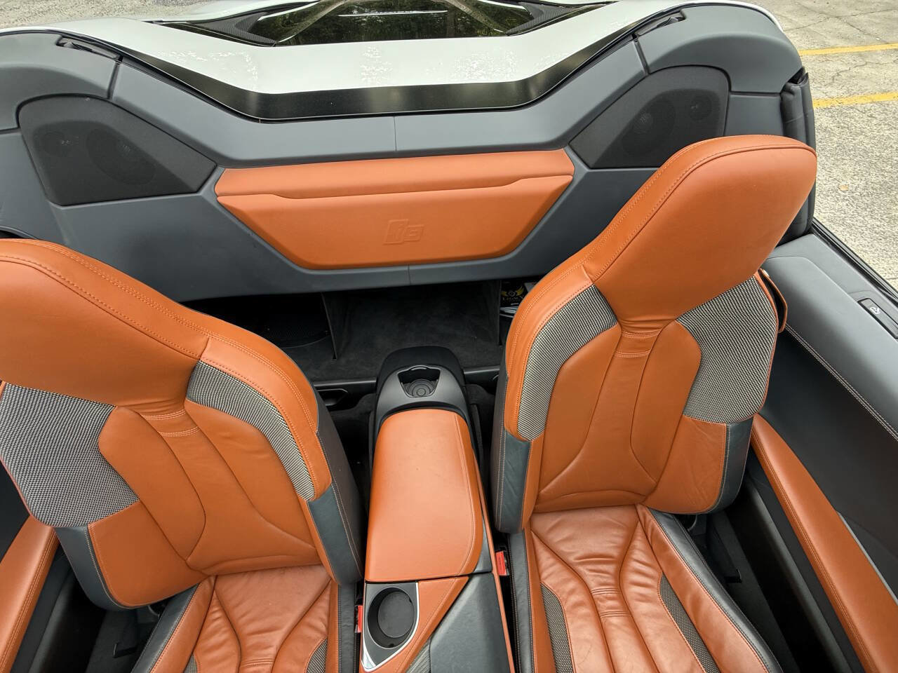 Used 2019 BMW i8 Roadster AWD/4WD image 34