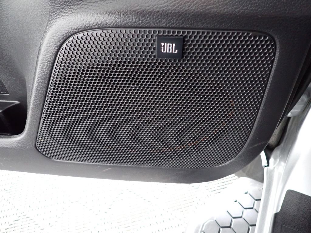 Used 2023 Toyota Tacoma TRD Off-Road w/ TRD Premium Off Road Package image 2