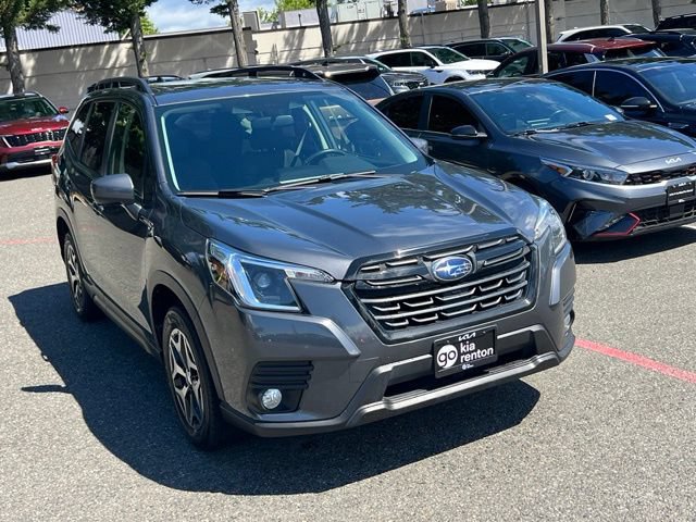 Used 2022 Subaru Forester Premium AWD/4WD image 5