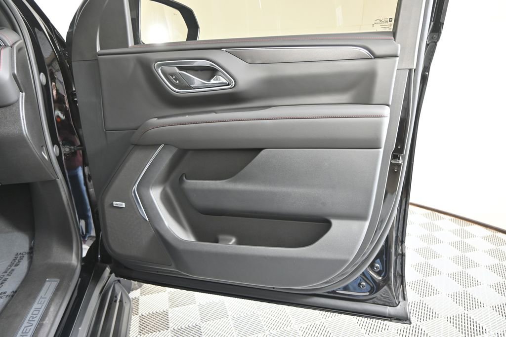 Used 2024 Chevrolet Tahoe RST w/ Luxury Package image 12