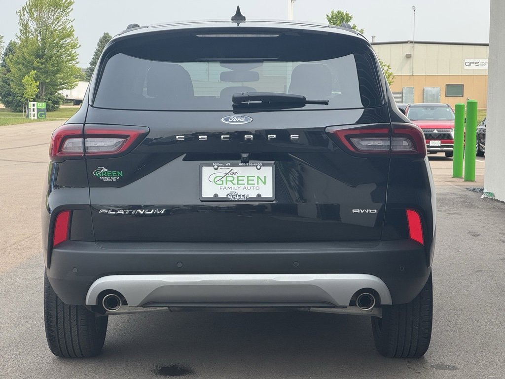 Used 2023 Ford Escape Platinum image 8