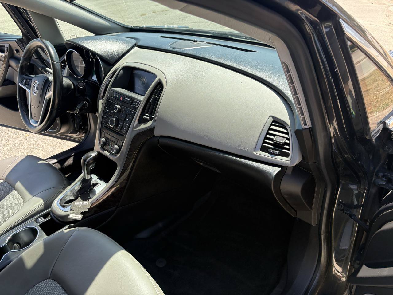 Used 2014 Buick Verano Convenience FWD image 18