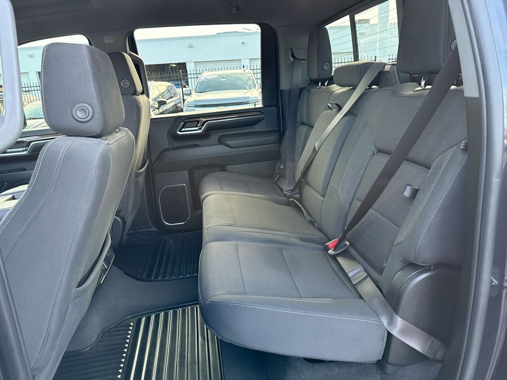 Used 2024 Chevrolet Silverado 2500 LT w/ Convenience Package image 25