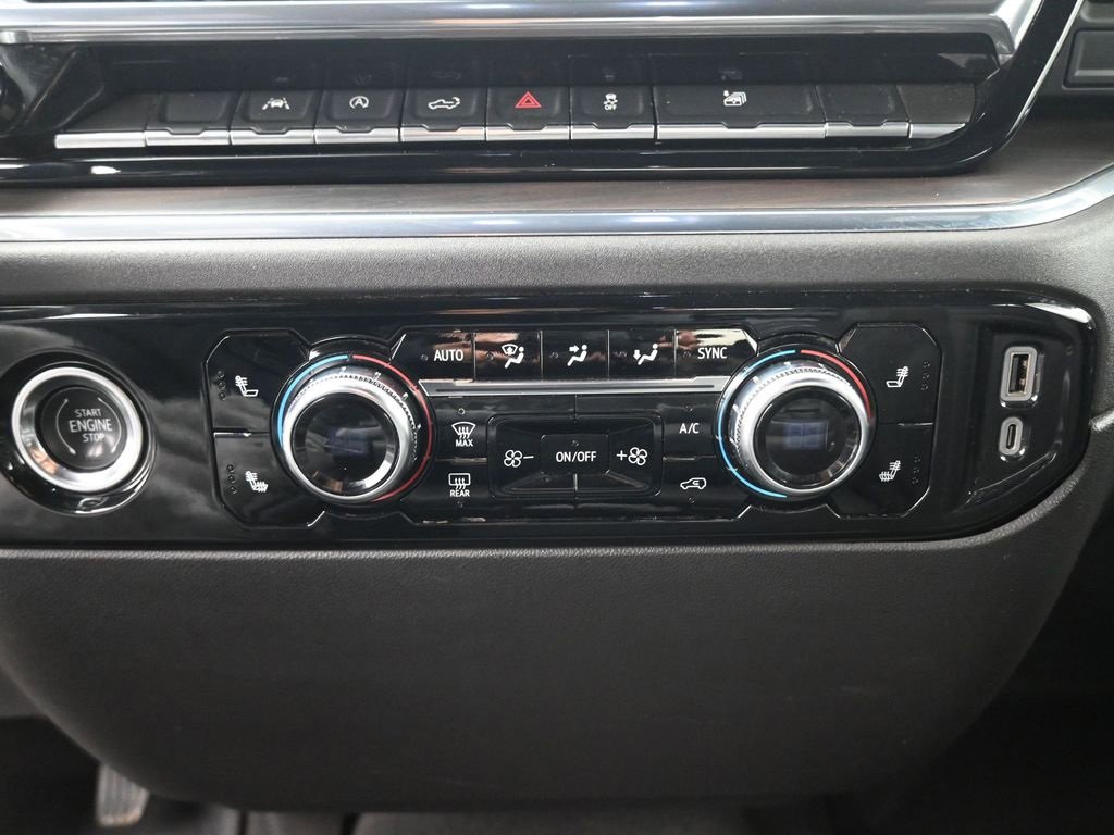 Used 2024 GMC Sierra 1500 SLT image 31