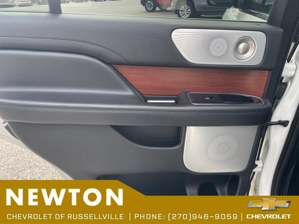 Used 2020 Lincoln Navigator Reserve w/ Equipment Group 208A Reserve AWD/4WD image 44