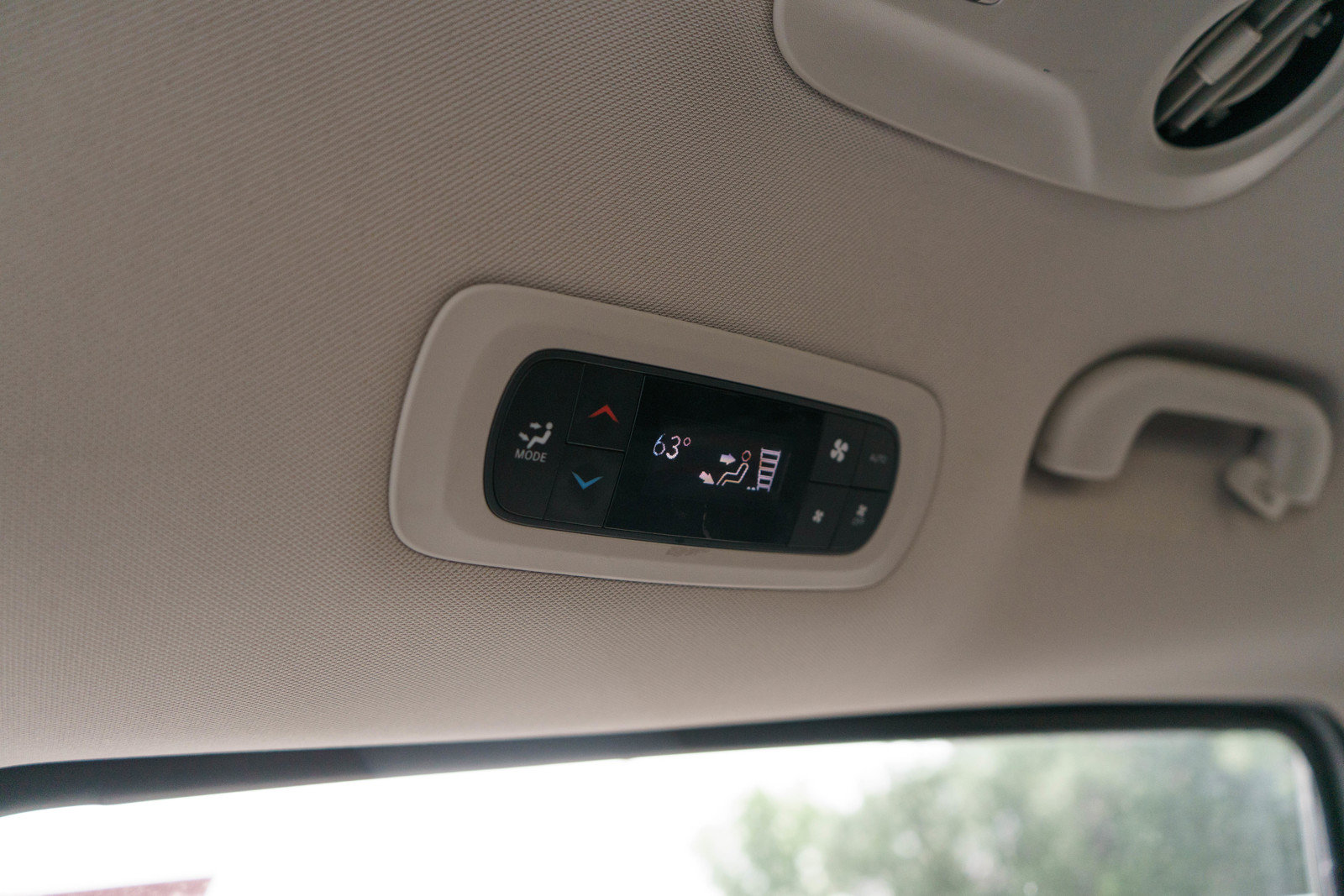 Used 2019 Chrysler Pacifica Touring-L FWD image 28