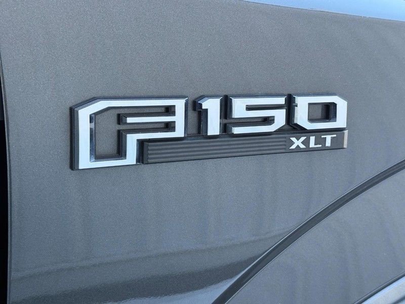 Used 2016 Ford F150 XLT w/ Equipment Group 302A Luxury image 8