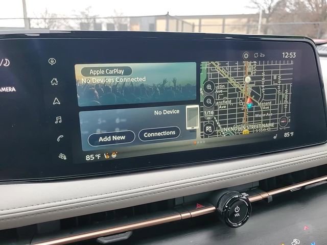 Used 2023 Nissan Ariya AWD image 21