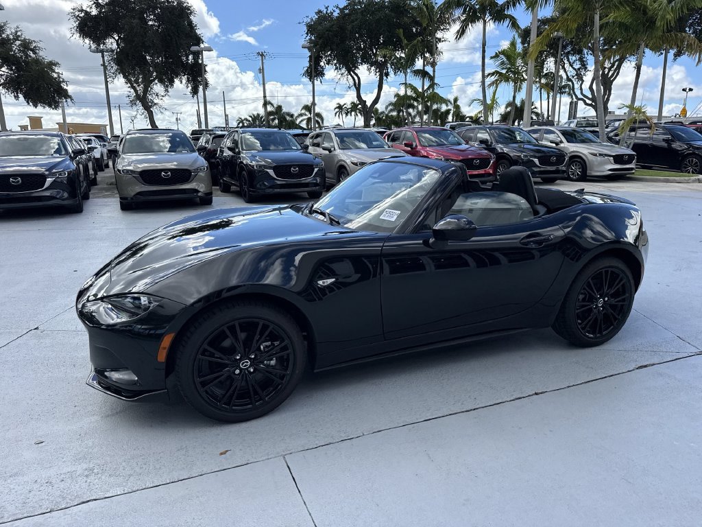 New 2026 MAZDA MX-5 Miata Club w/ Interior Package RWD image 10