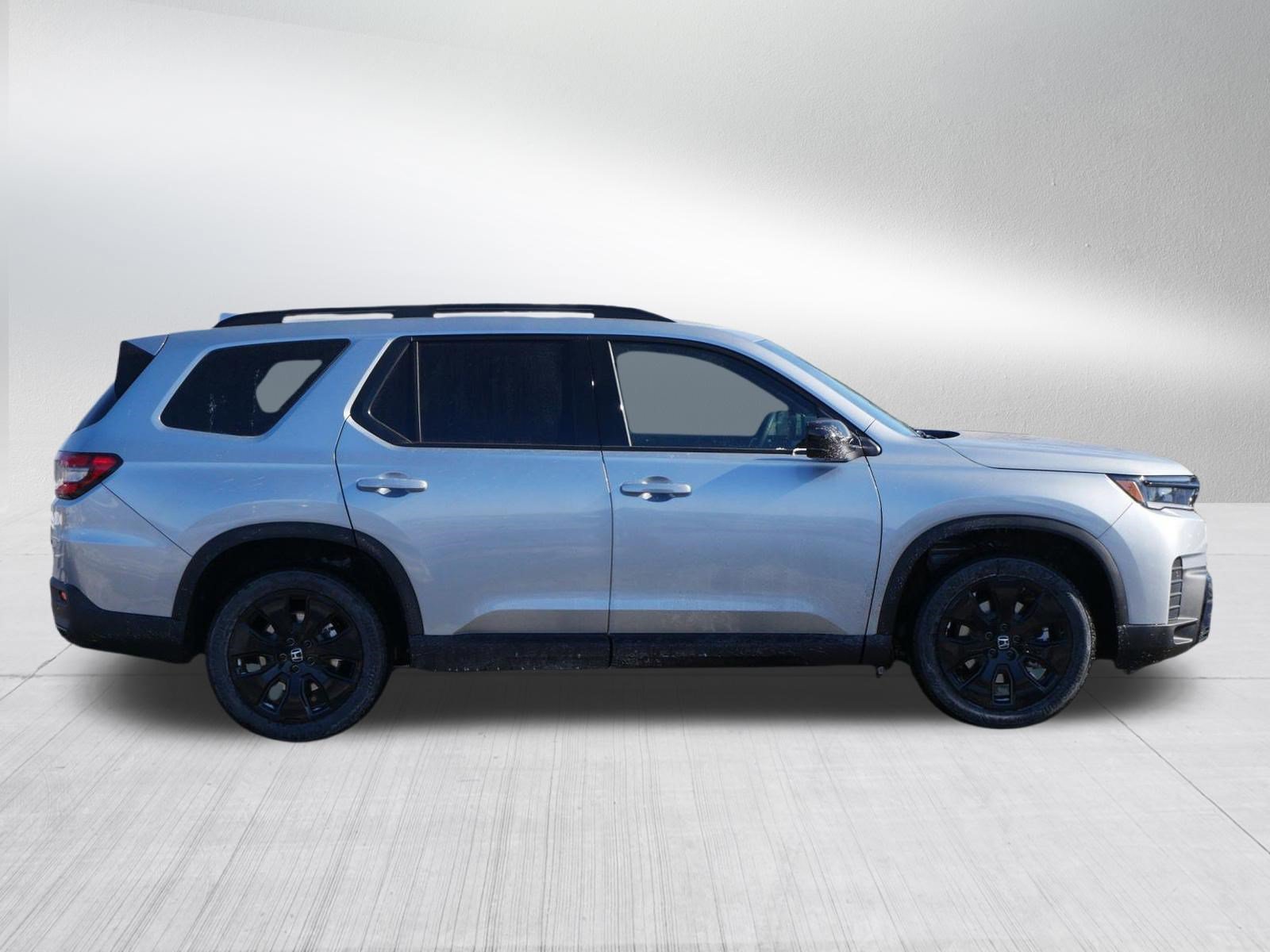 New 2026 Honda Pilot Black Edition image 8