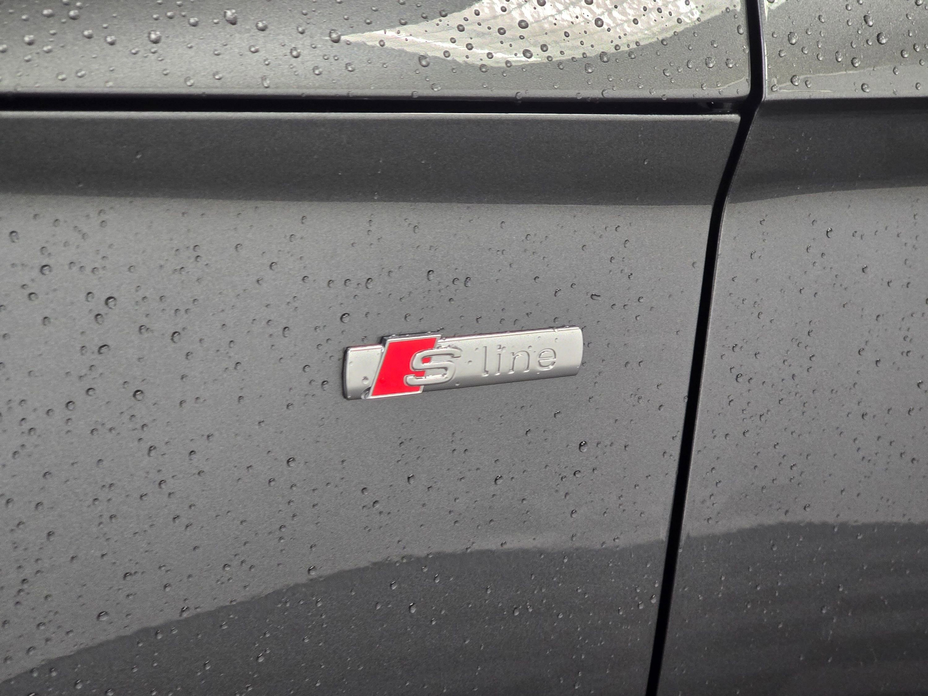 Certified 2025 Audi Q5 2.0T Premium w/ Convenience Plus Package image 23