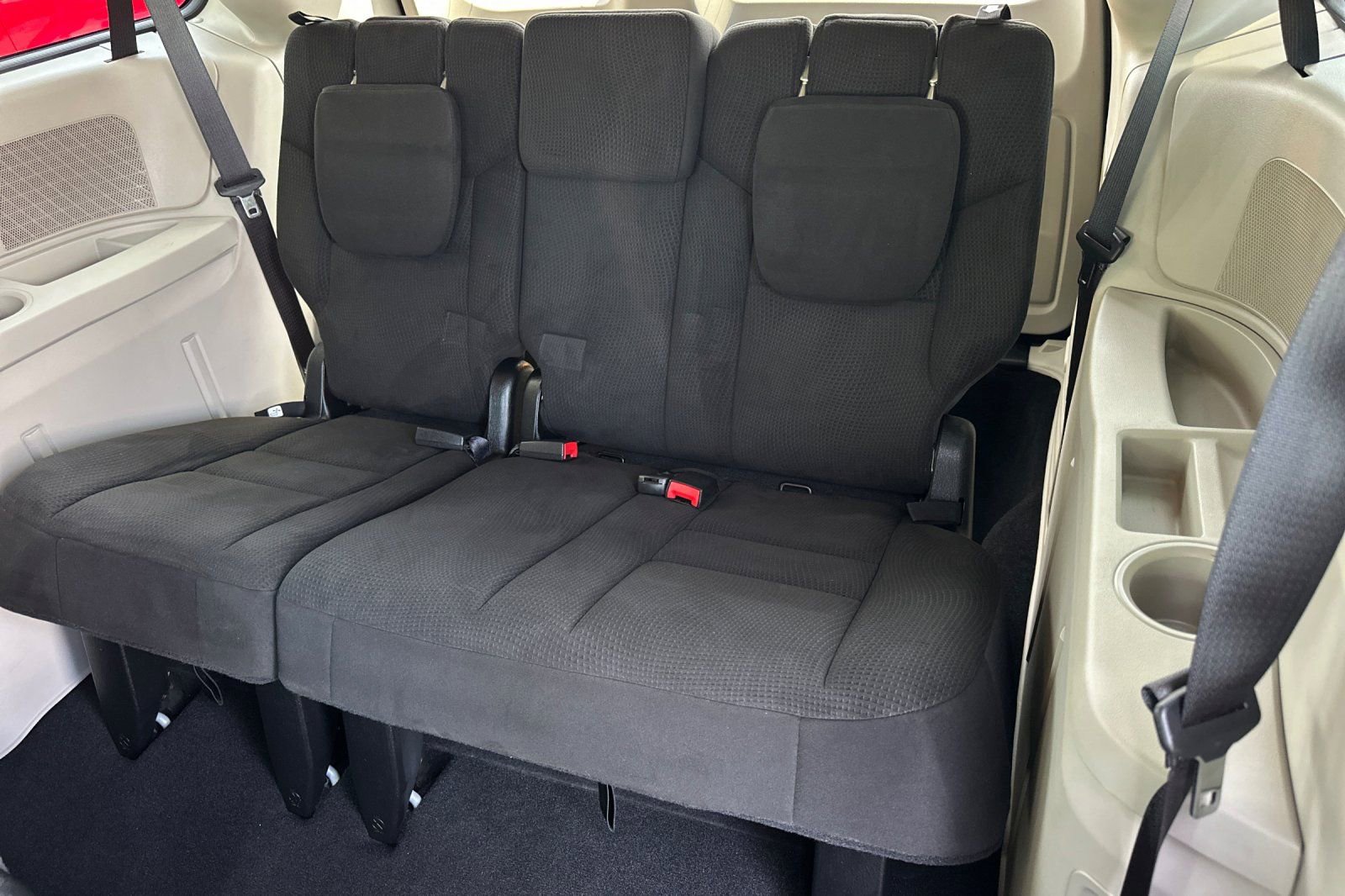Used 2015 Dodge Grand Caravan SE w/ Quick Order Package 29E SE FWD image 15