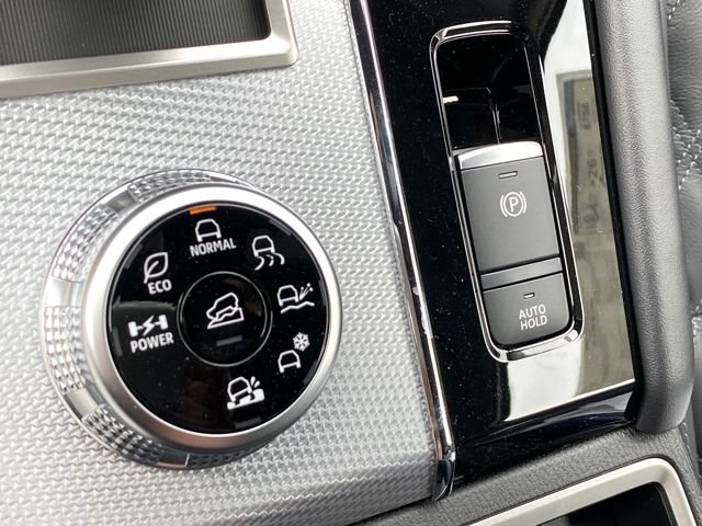 New 2026 Nissan Rogue Platinum AWD/4WD image 18
