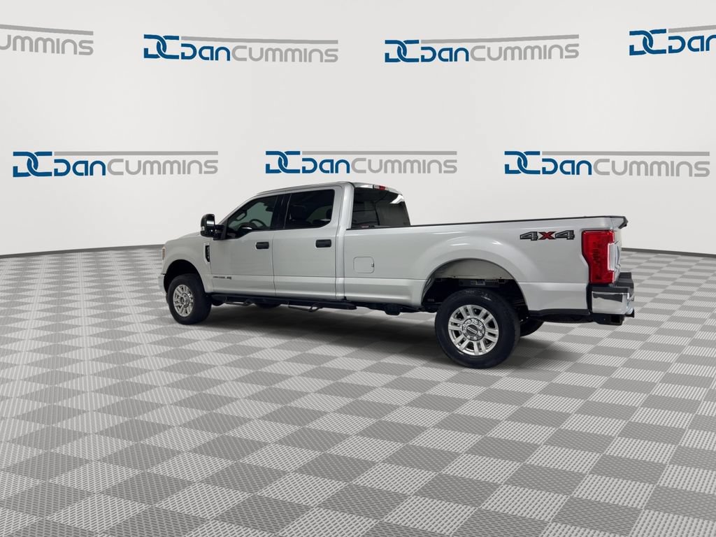 Used 2017 Ford F250 XLT AWD/4WD image 6