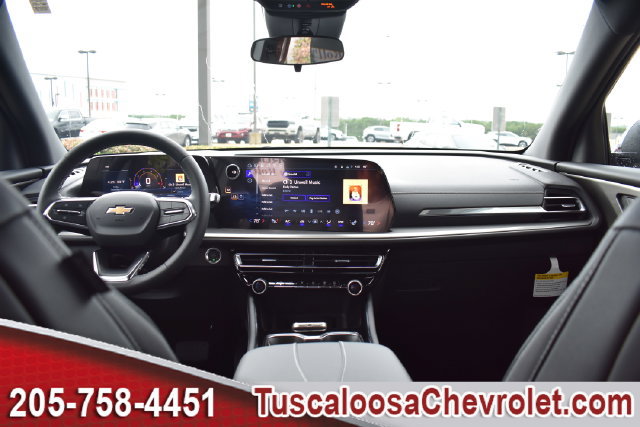 New 2027 Chevrolet Traverse LT FWD image 3