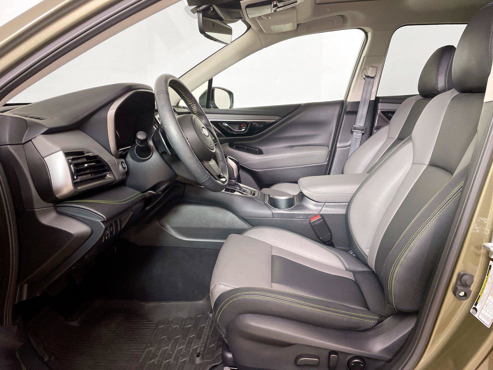 Used 2025 Subaru Outback Onyx Edition AWD/4WD image 5